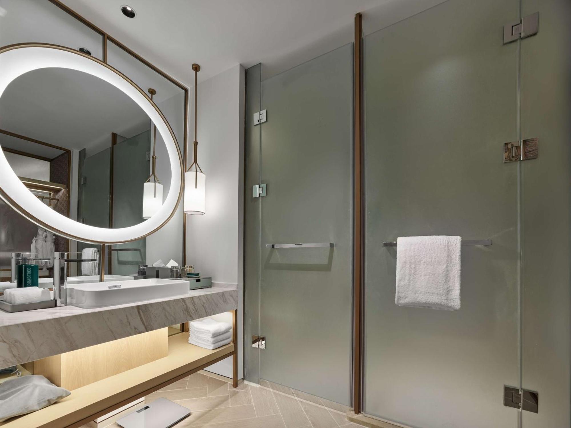 Doubletree By Hilton Nanning Wuxiang Hotel Exterior photo