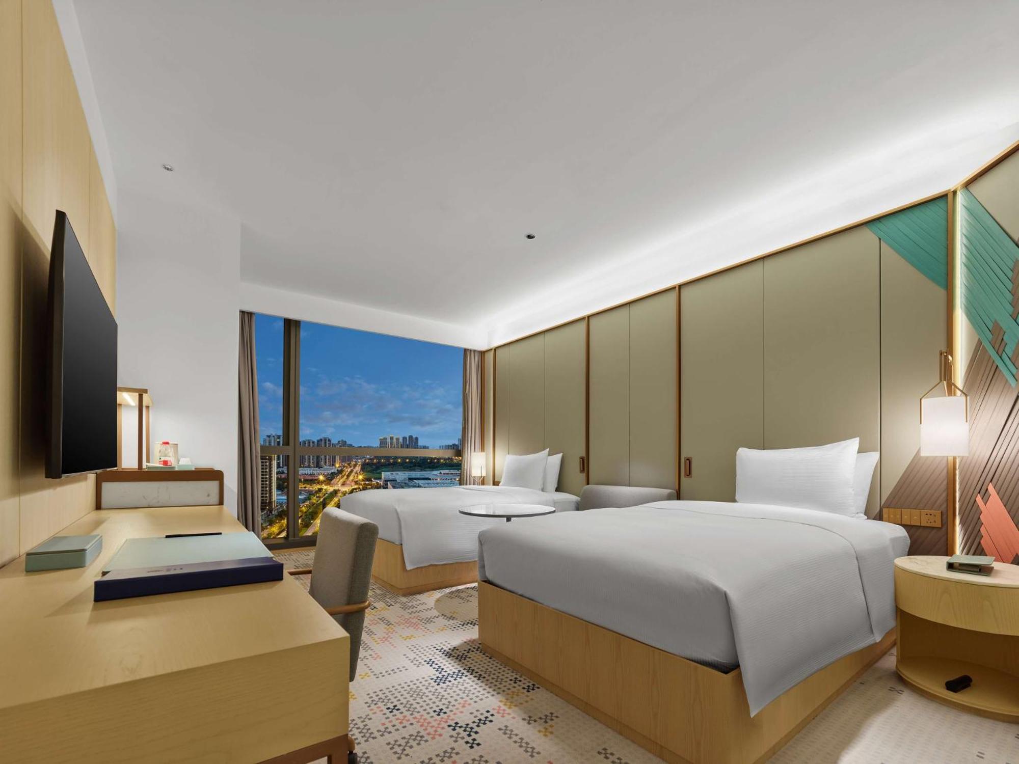 Doubletree By Hilton Nanning Wuxiang Hotel Exterior photo